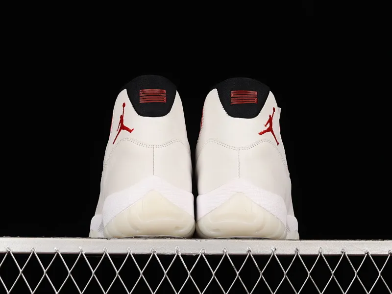 All categories Air Jordan Jordan series basketball shoes Air Jordan 11 F version Air Jordan 11 "Platinum Tint" AJ11 Joe 11 Bugs Bunny 378037-016